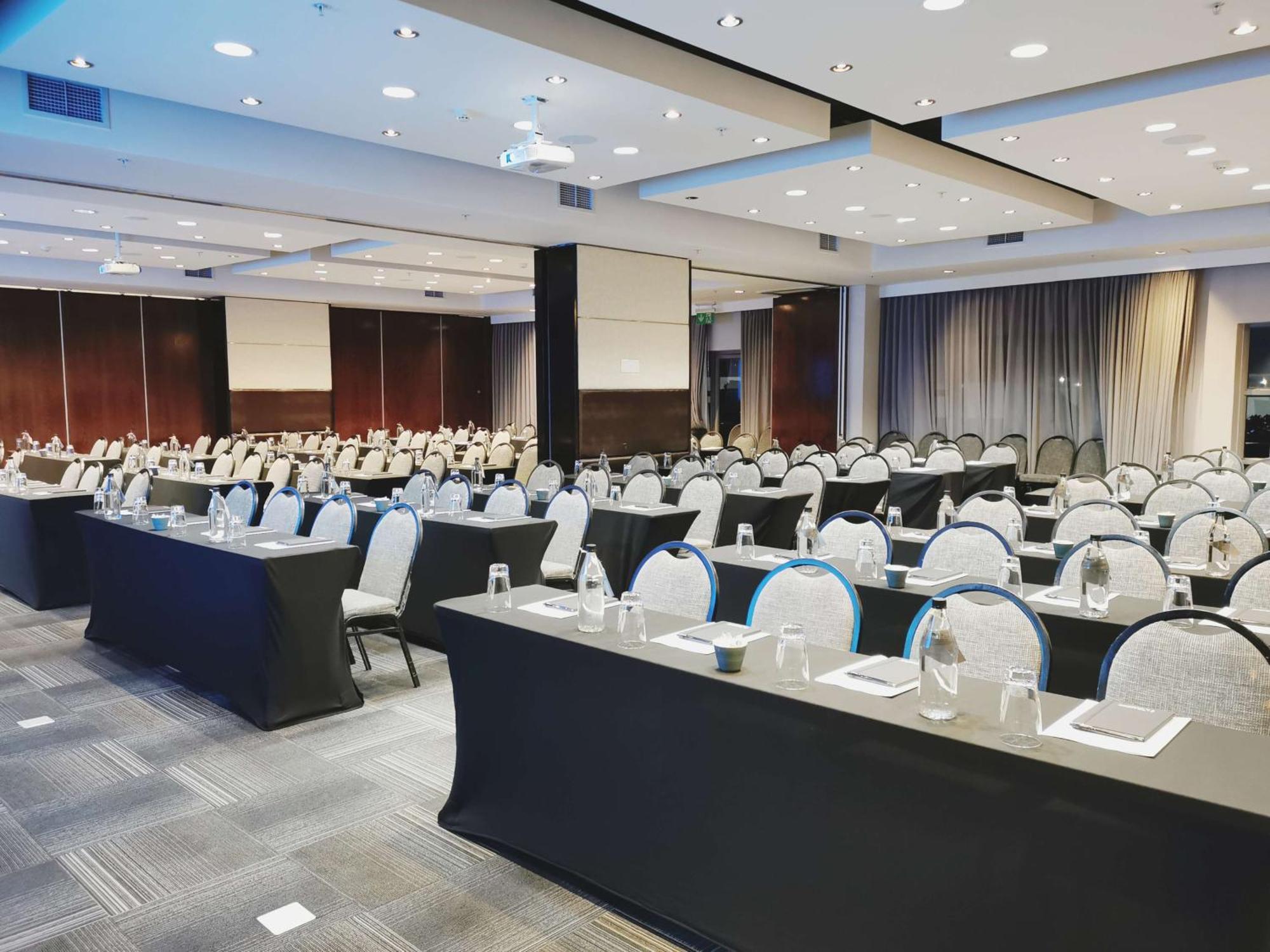 Doubletree By Hilton Cape Town Upper Eastside Ξενοδοχείο Εξωτερικό φωτογραφία