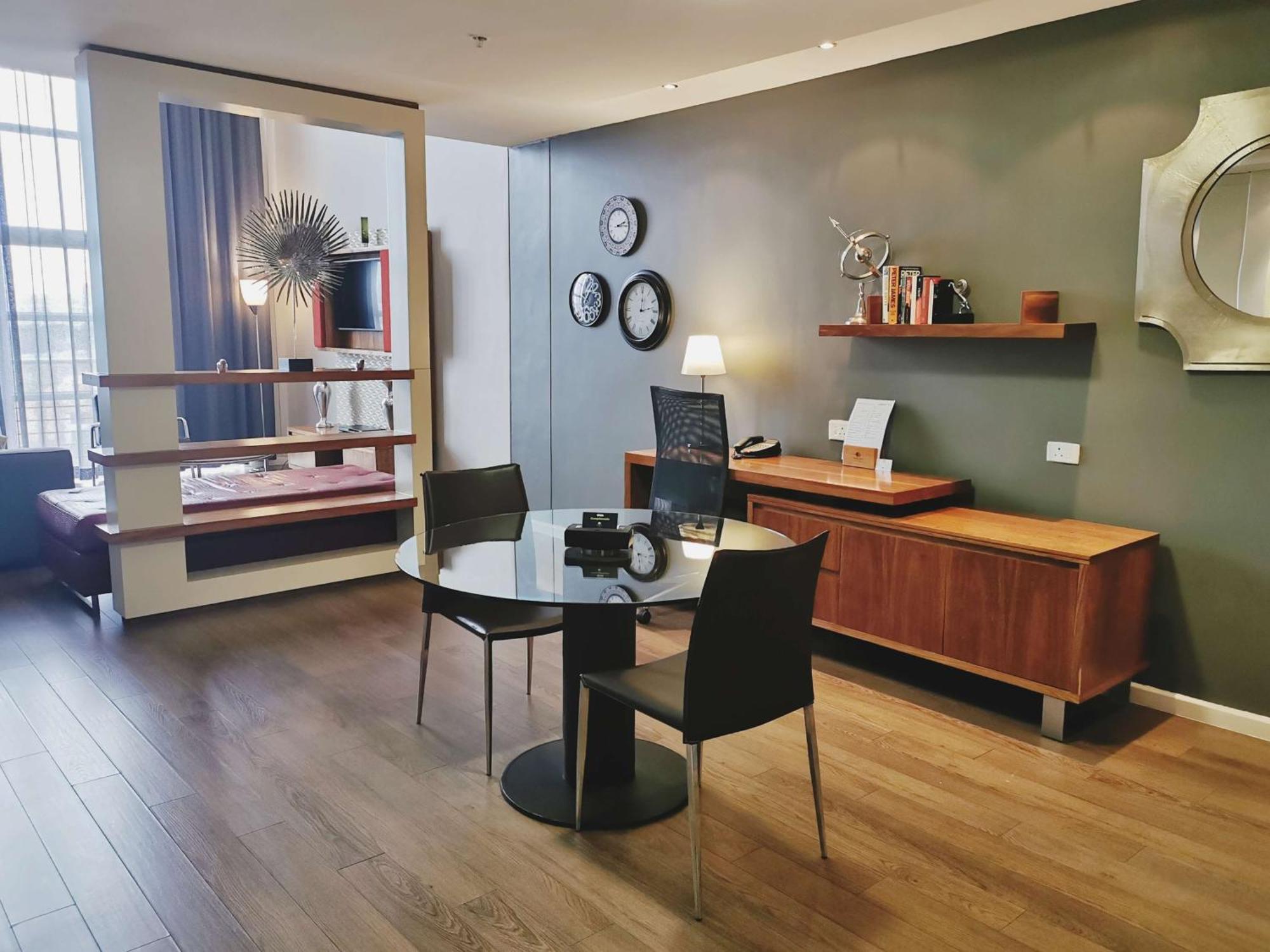 Doubletree By Hilton Cape Town Upper Eastside Ξενοδοχείο Εξωτερικό φωτογραφία